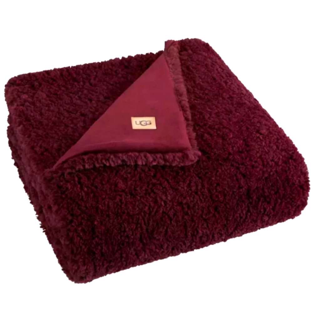 UGG Teddie Reversible Throw Blanket - Picture 1 of 4
